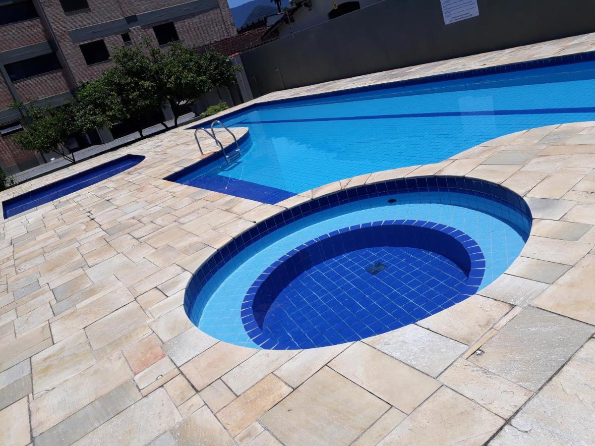 Apartamento Praia Centro Убатуба Екстериор снимка